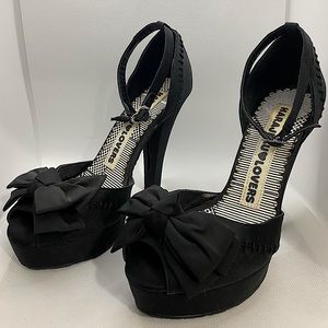 Platform bow heels by Gwen Stefani